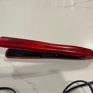 Hot Tools Nano Ceramic Flat Iron